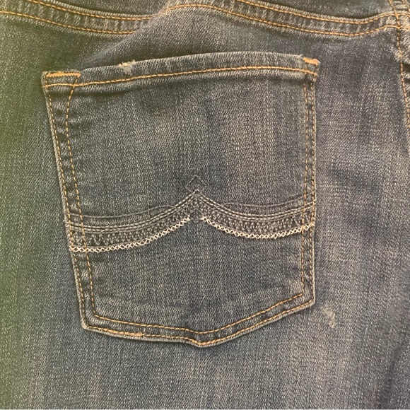 Lucky Brand Sweet N Low Jean - Picture 14 of 14
